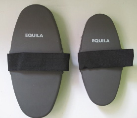 Kartáč jemný velký šedý